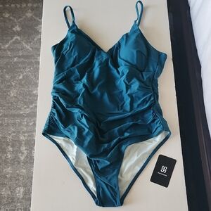 Elegant Teal Swimsuit with Ruched Design